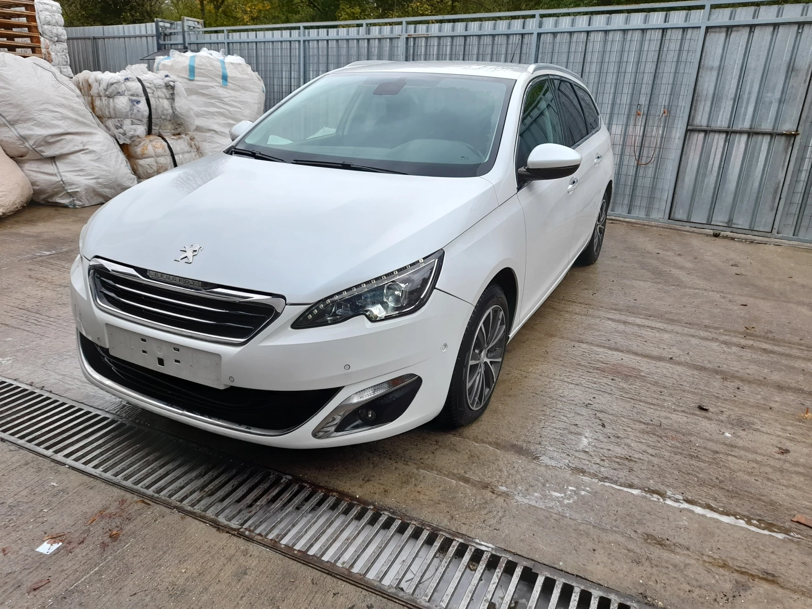 Peugeot 308 1, 2 tubro, снимка 1