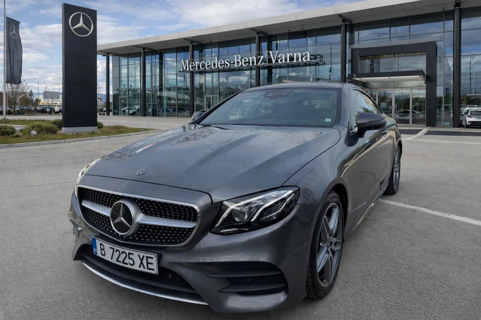 Mercedes-Benz E 220 AMG 4MATIC, снимка 1