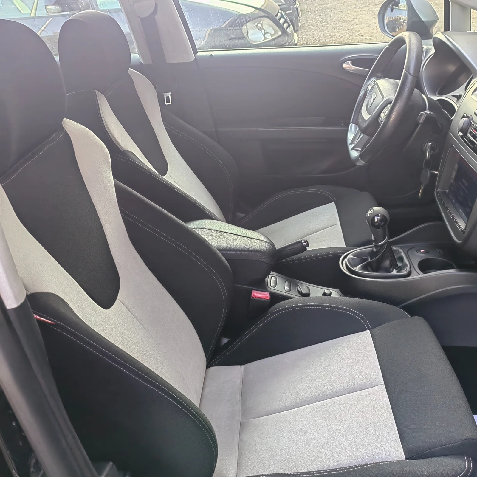 Seat Leon 2.0TDI  FR  | Mobile.bg   13