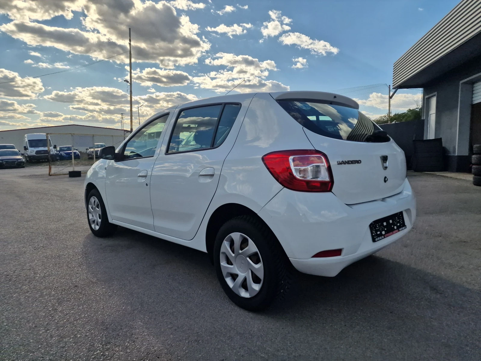 Dacia Sandero 1.2I GPL - изображение 4