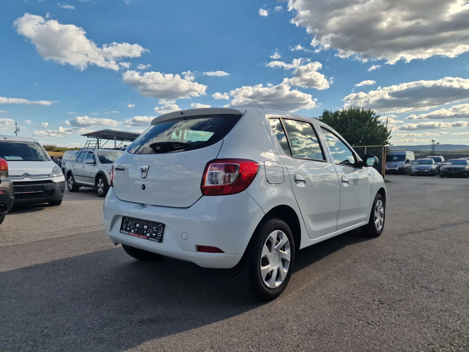Dacia Sandero 1.2I GPL - изображение 6