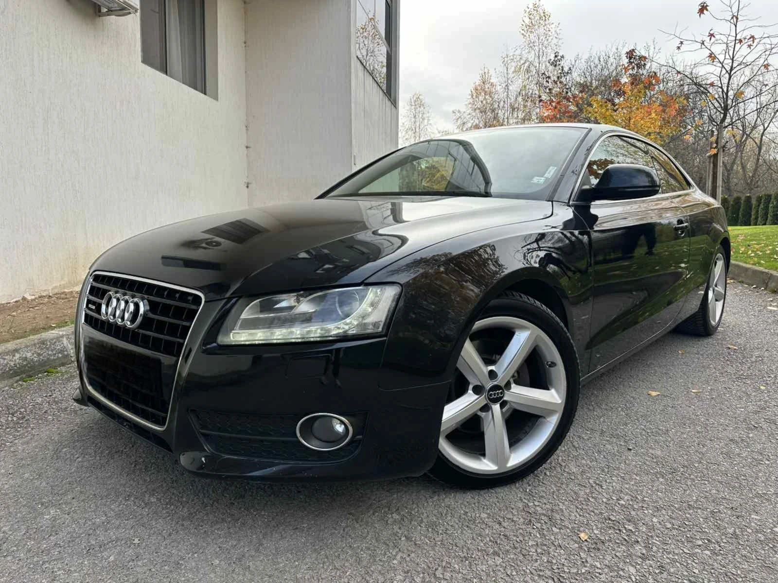 Audi A5 3.0TDI / РЕГИСТРИРАН  / ПОДГРЕВ  - изображение 3