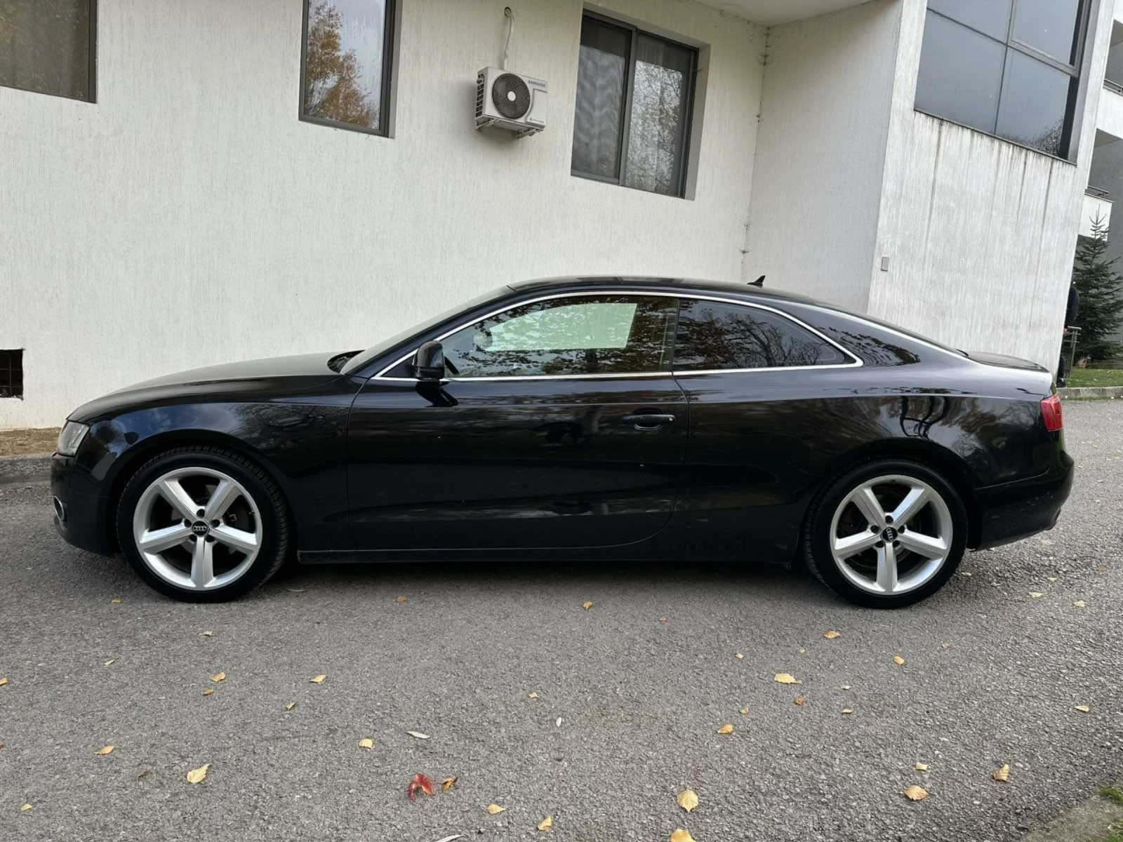 Audi A5 3.0TDI / РЕГИСТРИРАН  / ПОДГРЕВ  - изображение 4