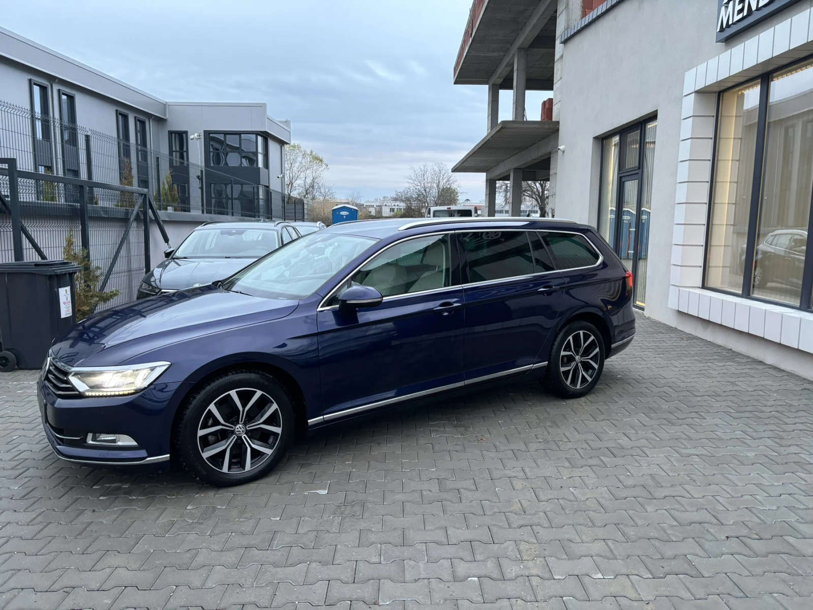 VW Passat Highline2.0TDI - изображение 4