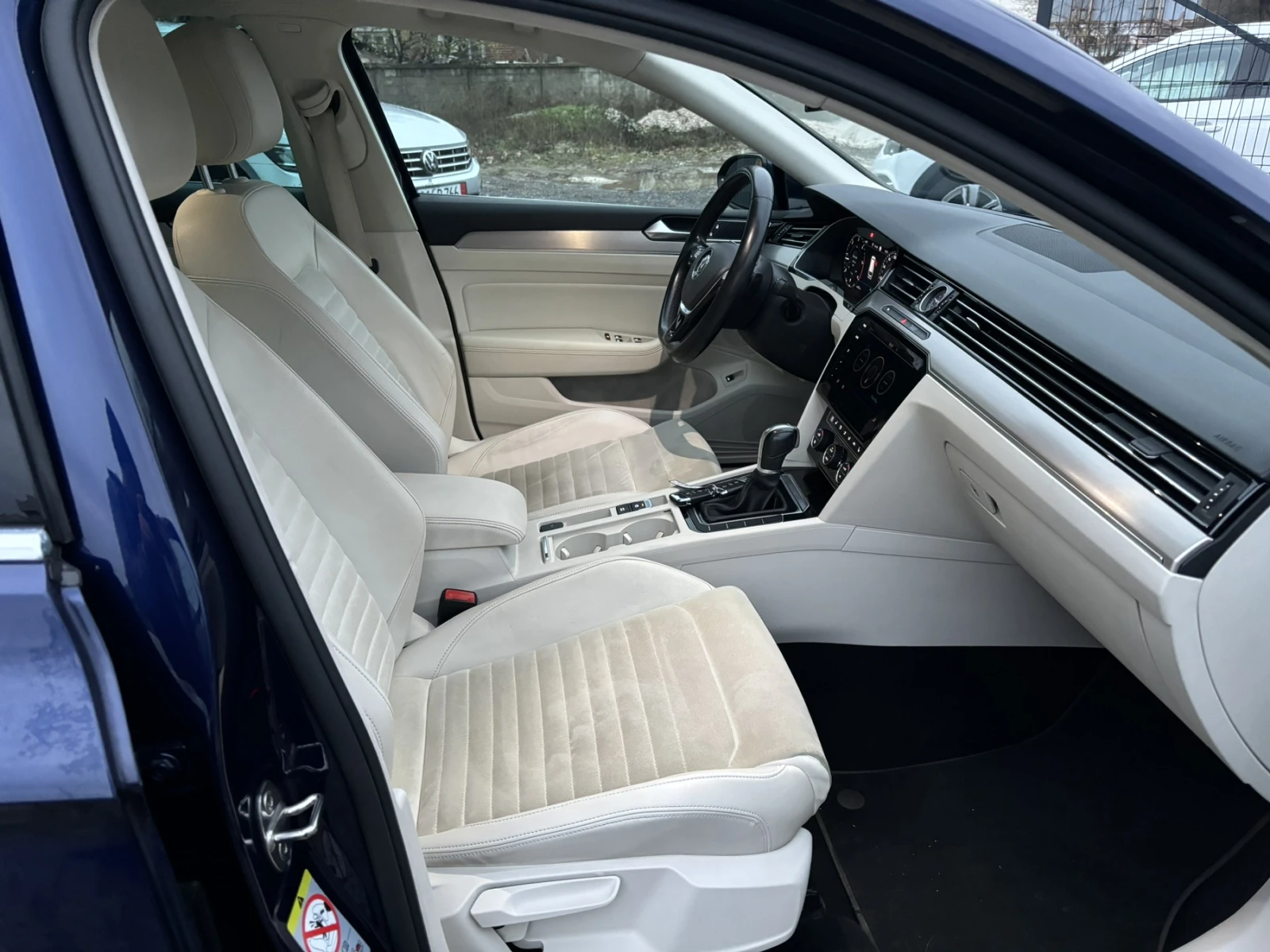 VW Passat Highline2.0TDI | Mobile.bg   13