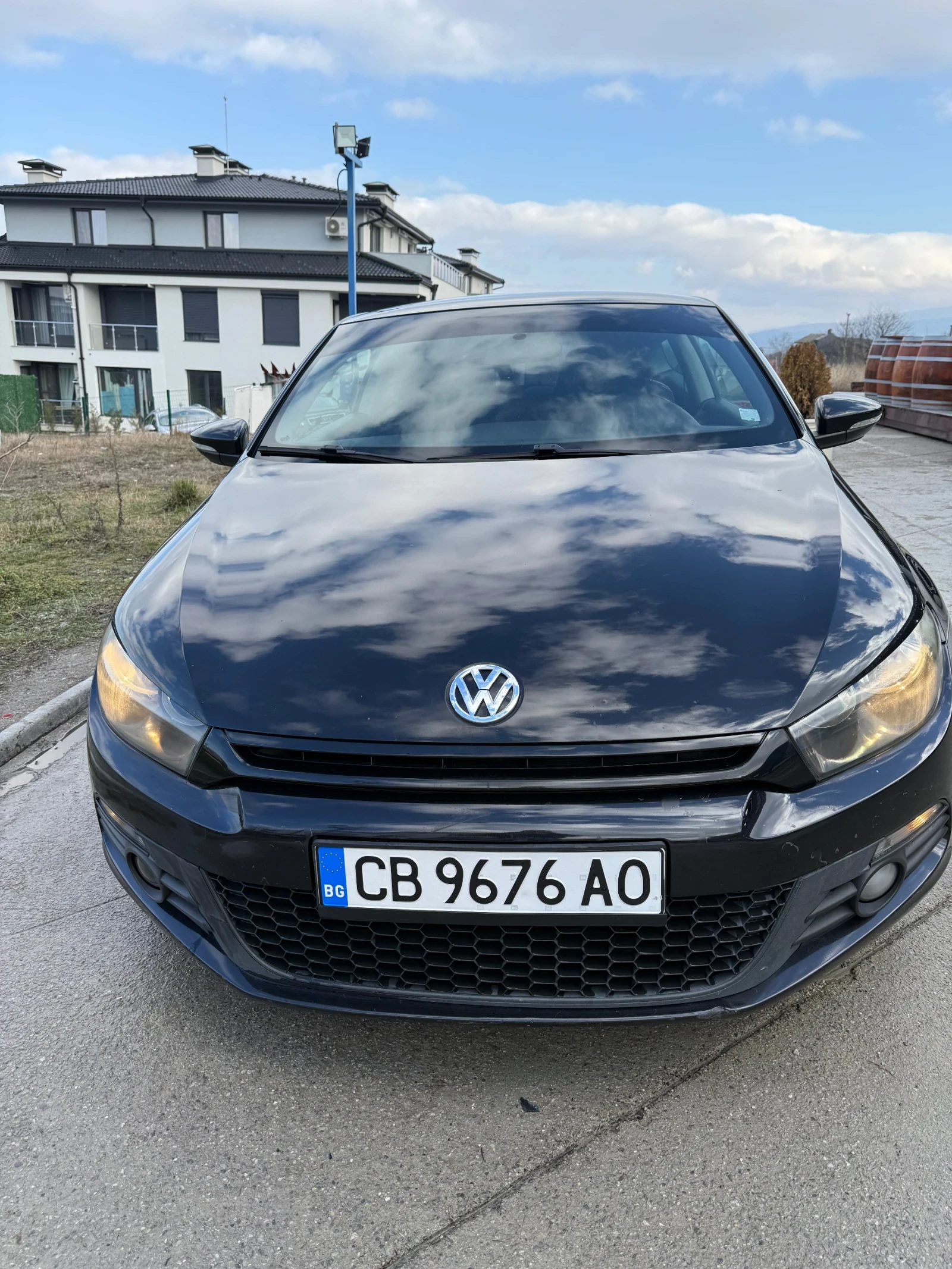 VW Scirocco 2.0 TDI/140 к.с. - изображение 2