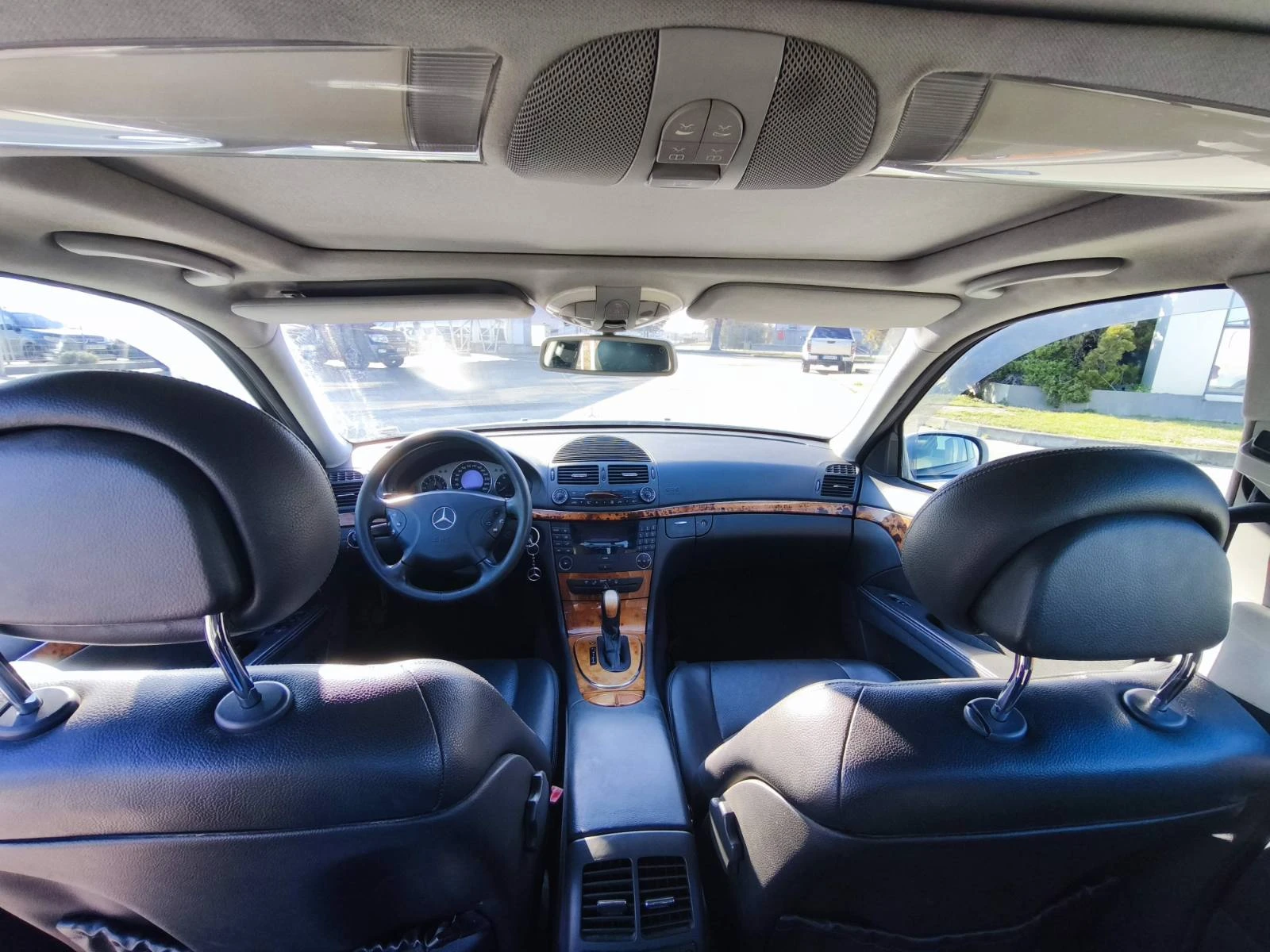 Mercedes-Benz E 220 2.2 CDI, снимка 6 - Автомобили и джипове - 53706459