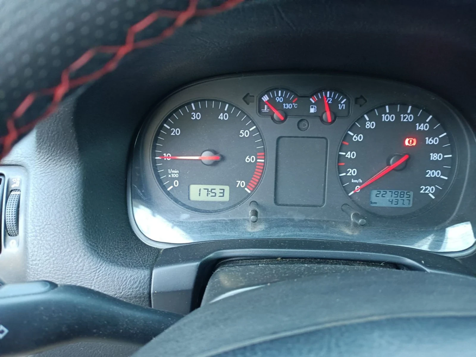 VW Golf, снимка 6 - Автомобили и джипове - 53928909