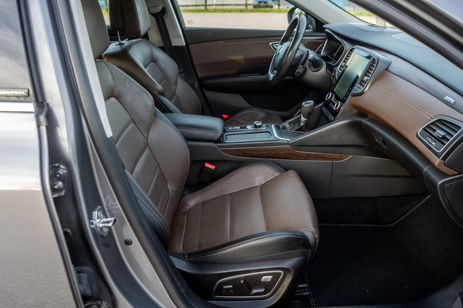 Renault Talisman 1.6 TCE 150к.с., снимка 9 - Автомобили и джипове - 54234860