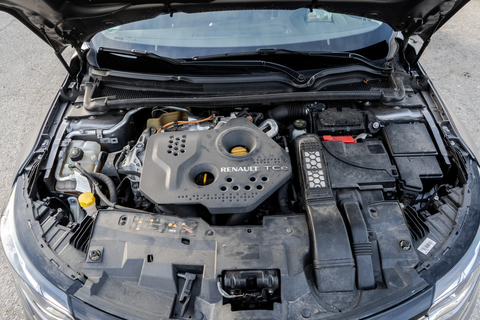 Renault Talisman 1.6 TCE 150к.с., снимка 16 - Автомобили и джипове - 54234860