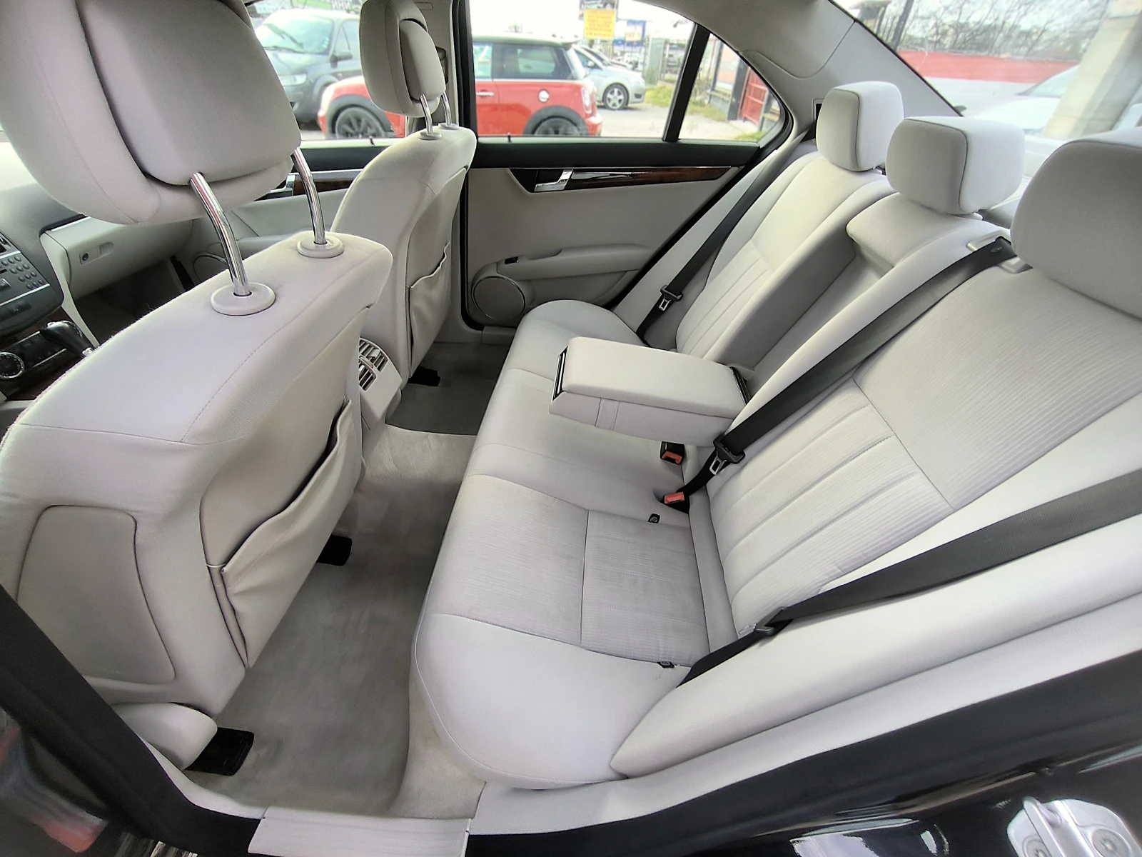 Mercedes-Benz C 200 АВТОМАТИК , снимка 13 - Автомобили и джипове - 54260536
