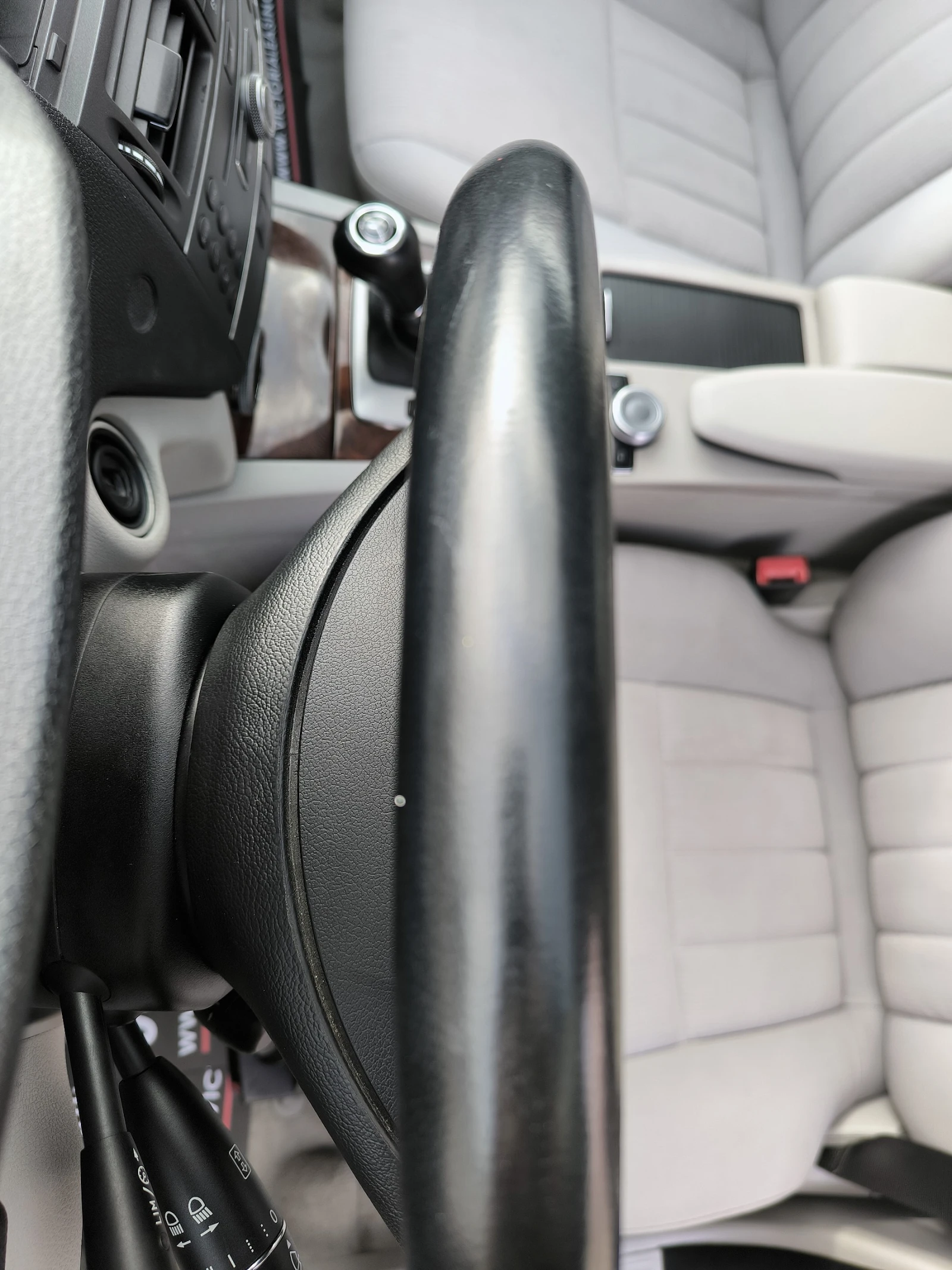 Mercedes-Benz C 200 АВТОМАТИК , снимка 12 - Автомобили и джипове - 54260536