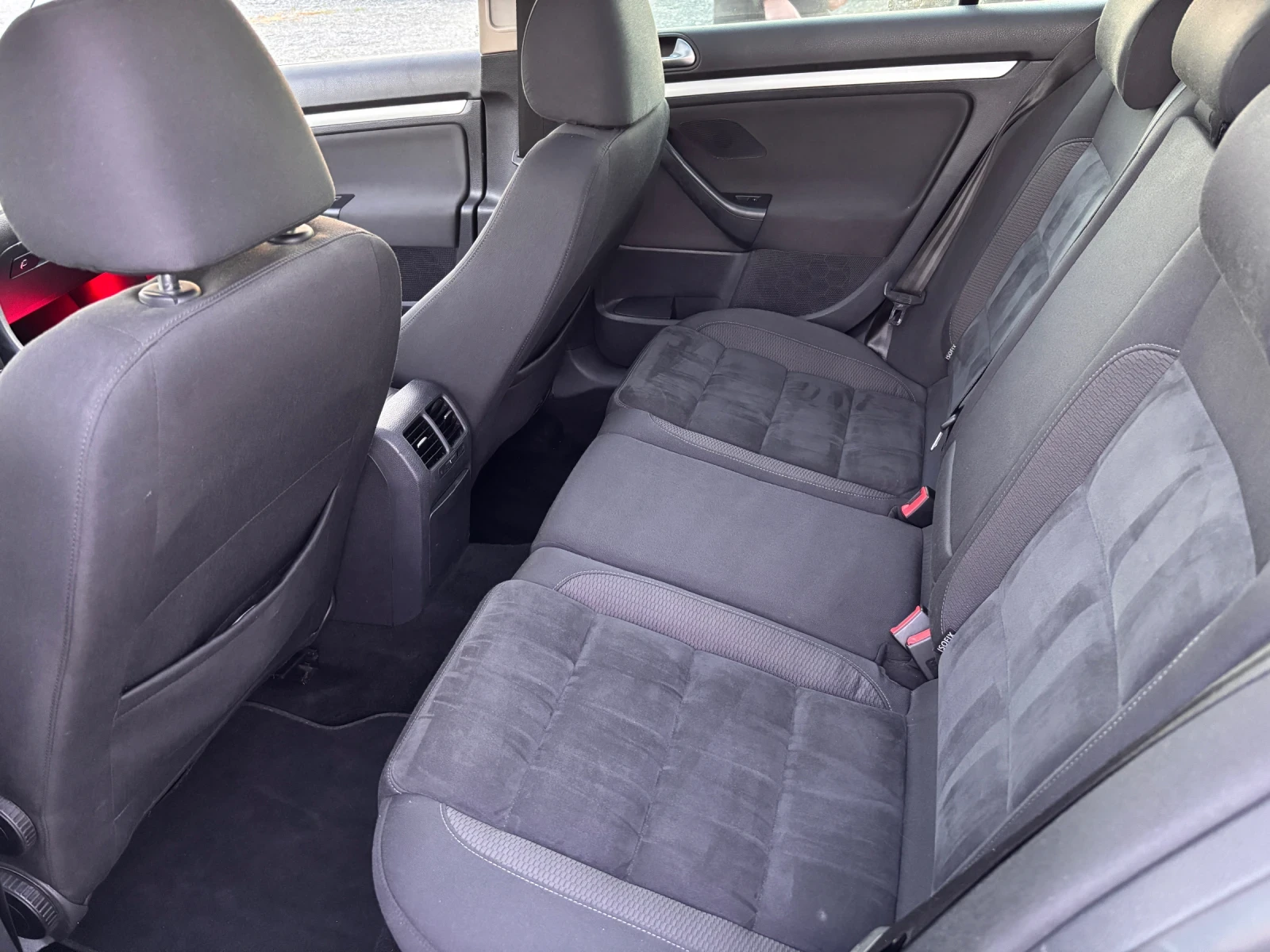 VW Golf VI TDI 4Motion, снимка 11 - Автомобили и джипове - 54433371