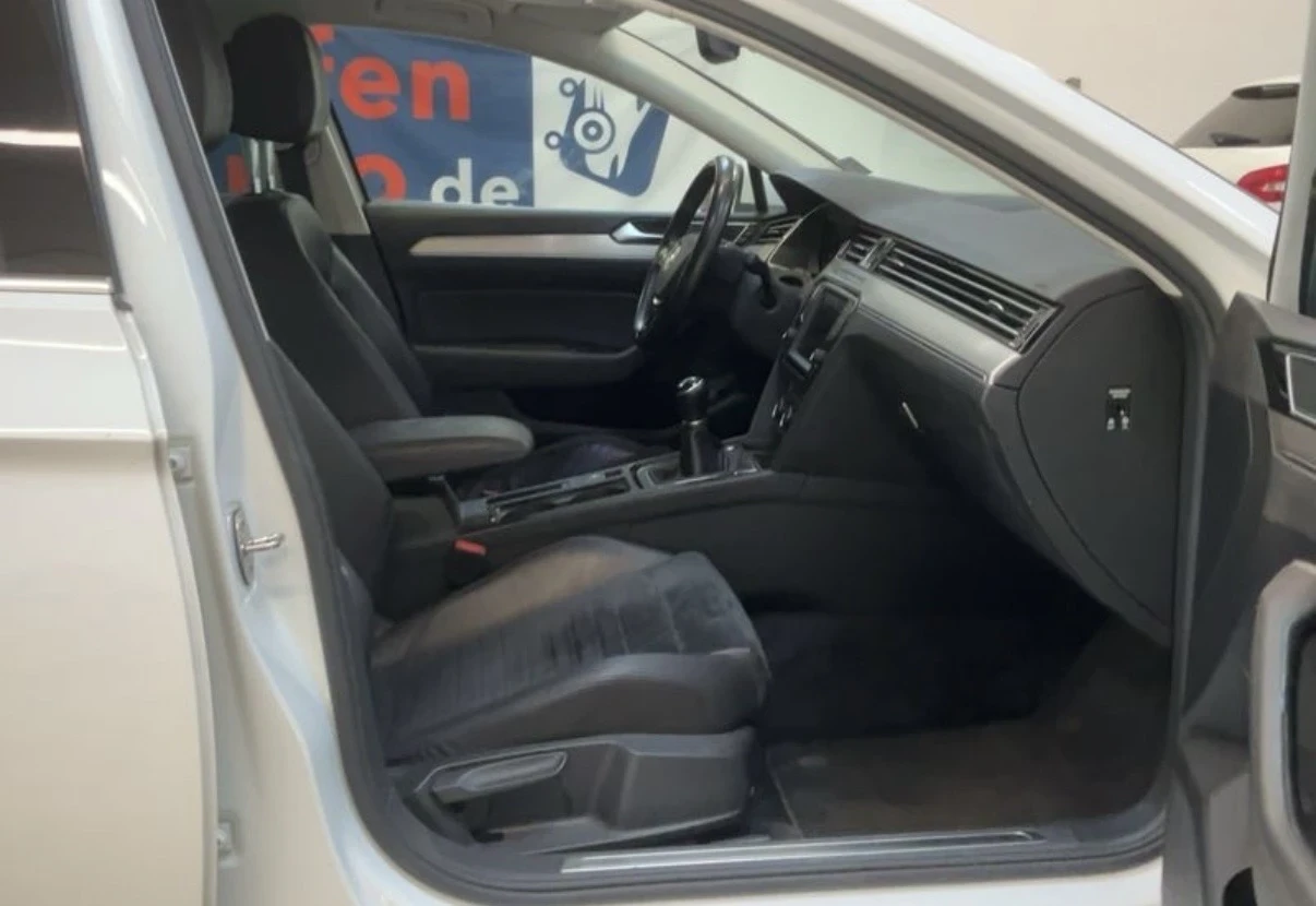 VW Passat HIGHLINE DIGITAL ОЧАКВАН ВНОС, снимка 6 - Автомобили и джипове - 54544736