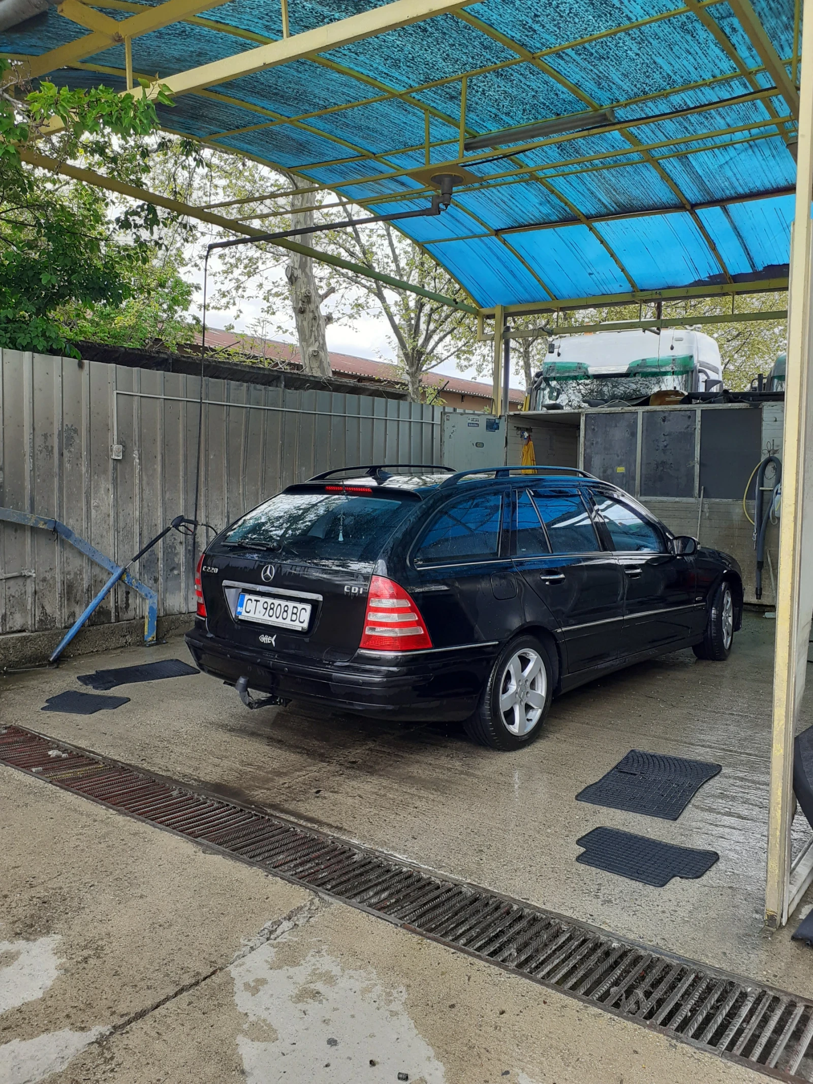 Mercedes-Benz C 220 Фейслифт.Авангард., снимка 6 - Автомобили и джипове - 54567326