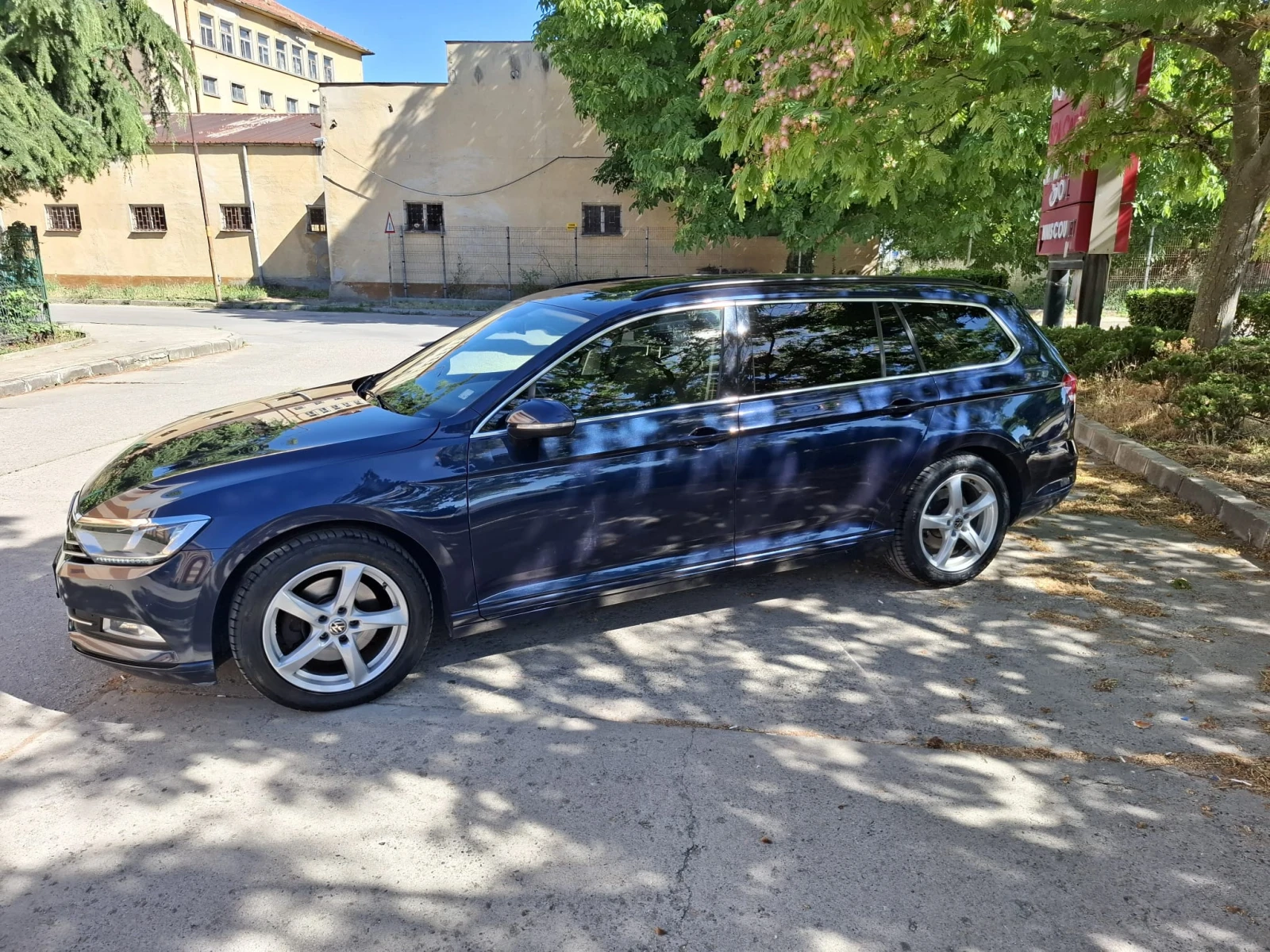 VW Passat, снимка 2 - Автомобили и джипове - 55083372