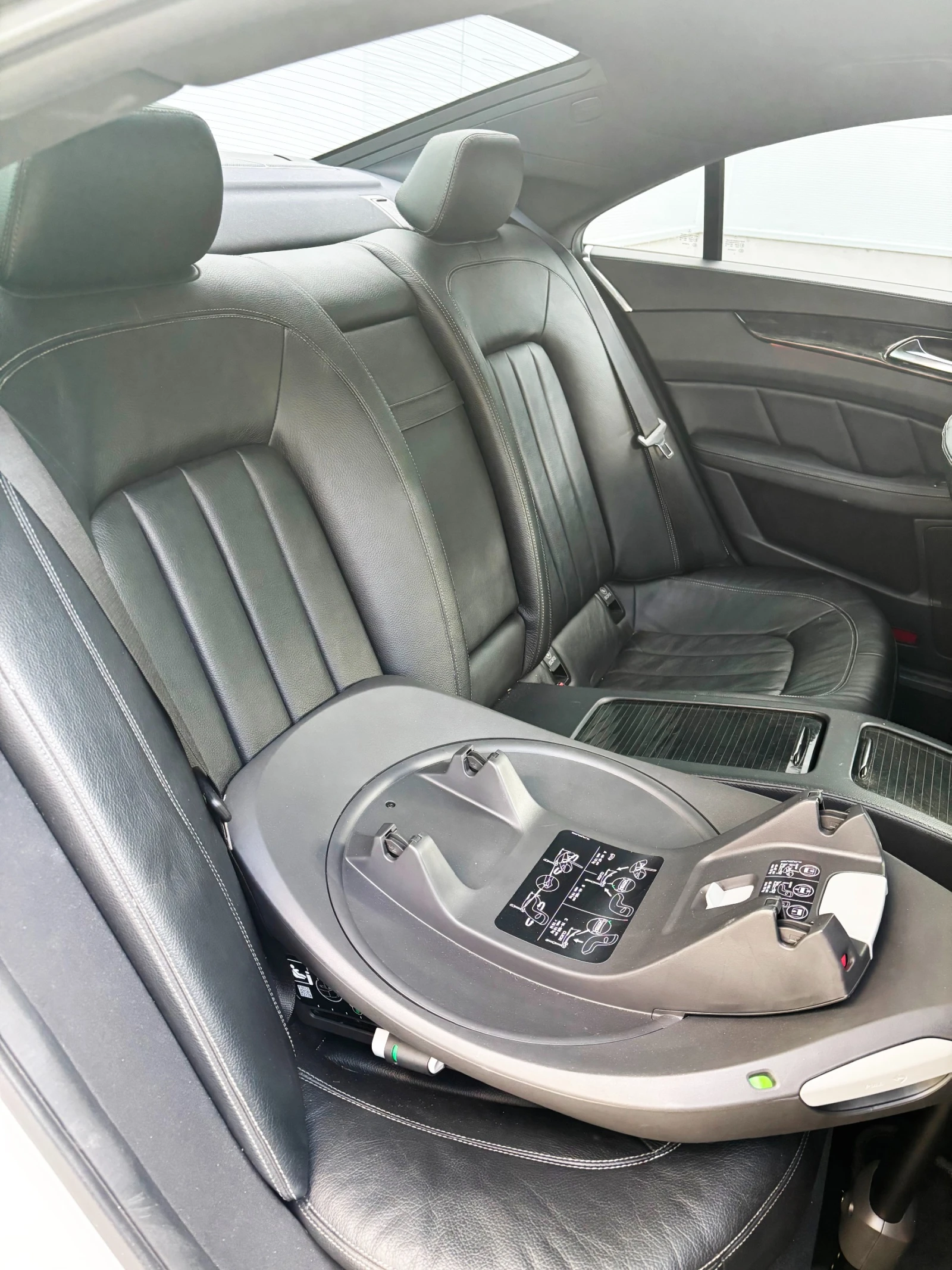 Mercedes-Benz CLS 550 AMG, снимка 12 - Автомобили и джипове - 55354394
