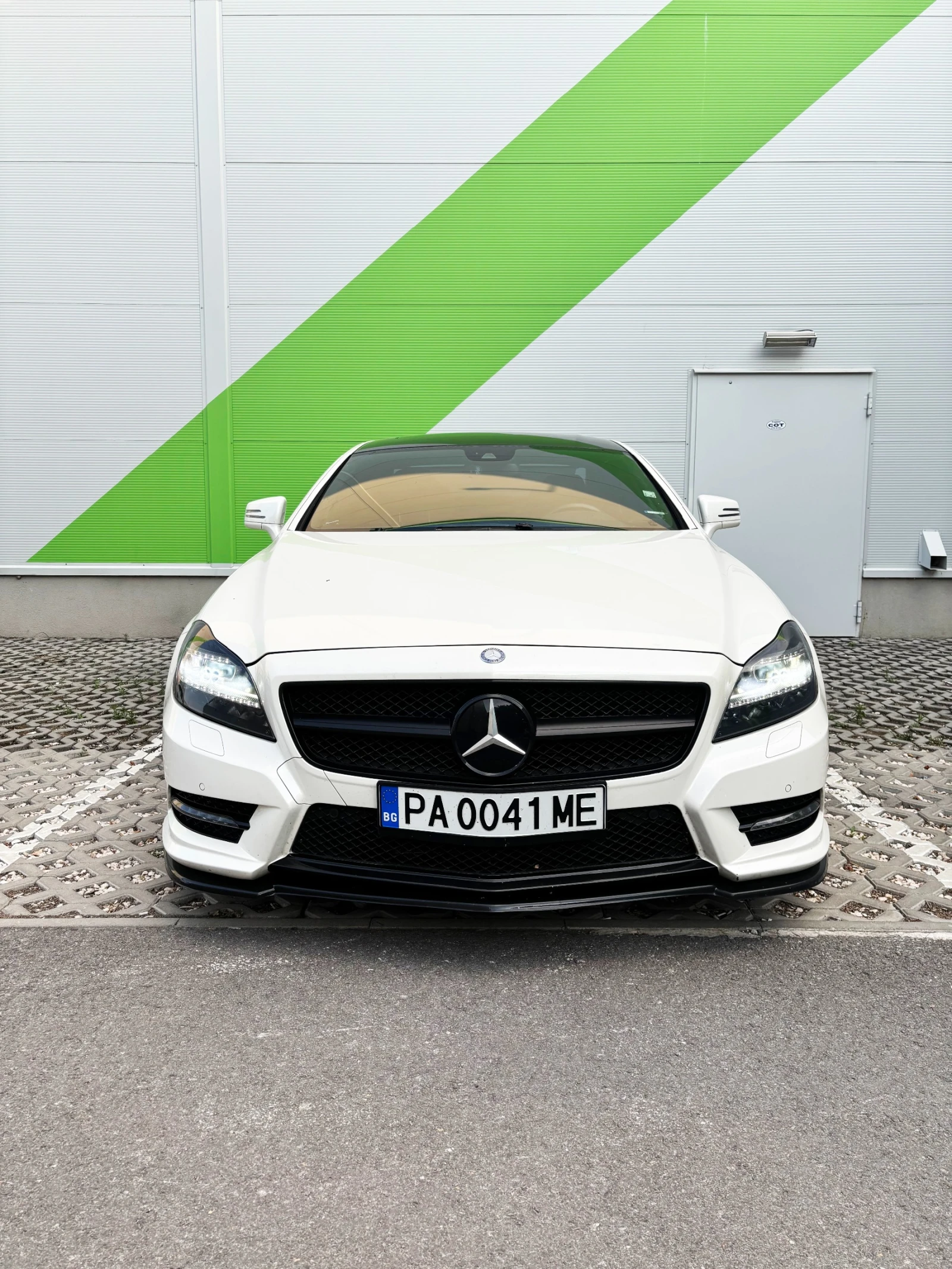 Mercedes-Benz CLS 550 AMG, снимка 3 - Автомобили и джипове - 55354394