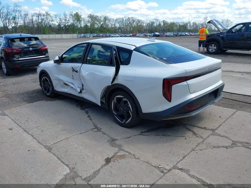 Kia K4 2.0L I-4 DOHC, VVT, 147HP Front Wheel Drive | Mobile.bg � ����������� 3