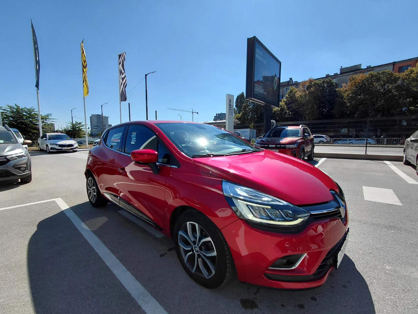 Renault Clio 1.5 dCi/90к.с/Intens, снимка 3 - Автомобили и джипове - 55987524