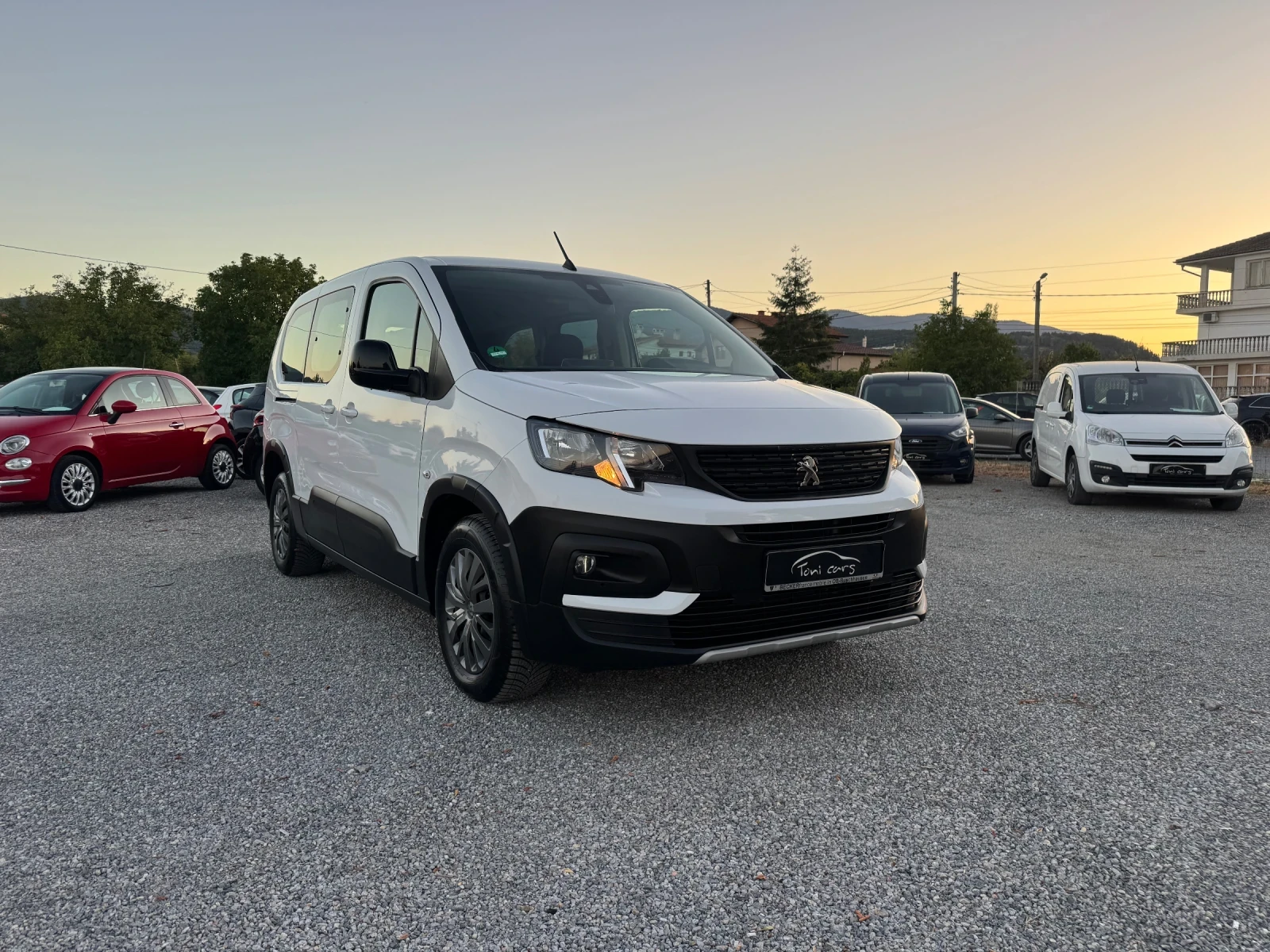 Peugeot Rifter 1.5d M1 L2 5seads!! NAVI! 6speed!! 2броя!!, снимка 10 - Автомобили и джипове - 56011512
