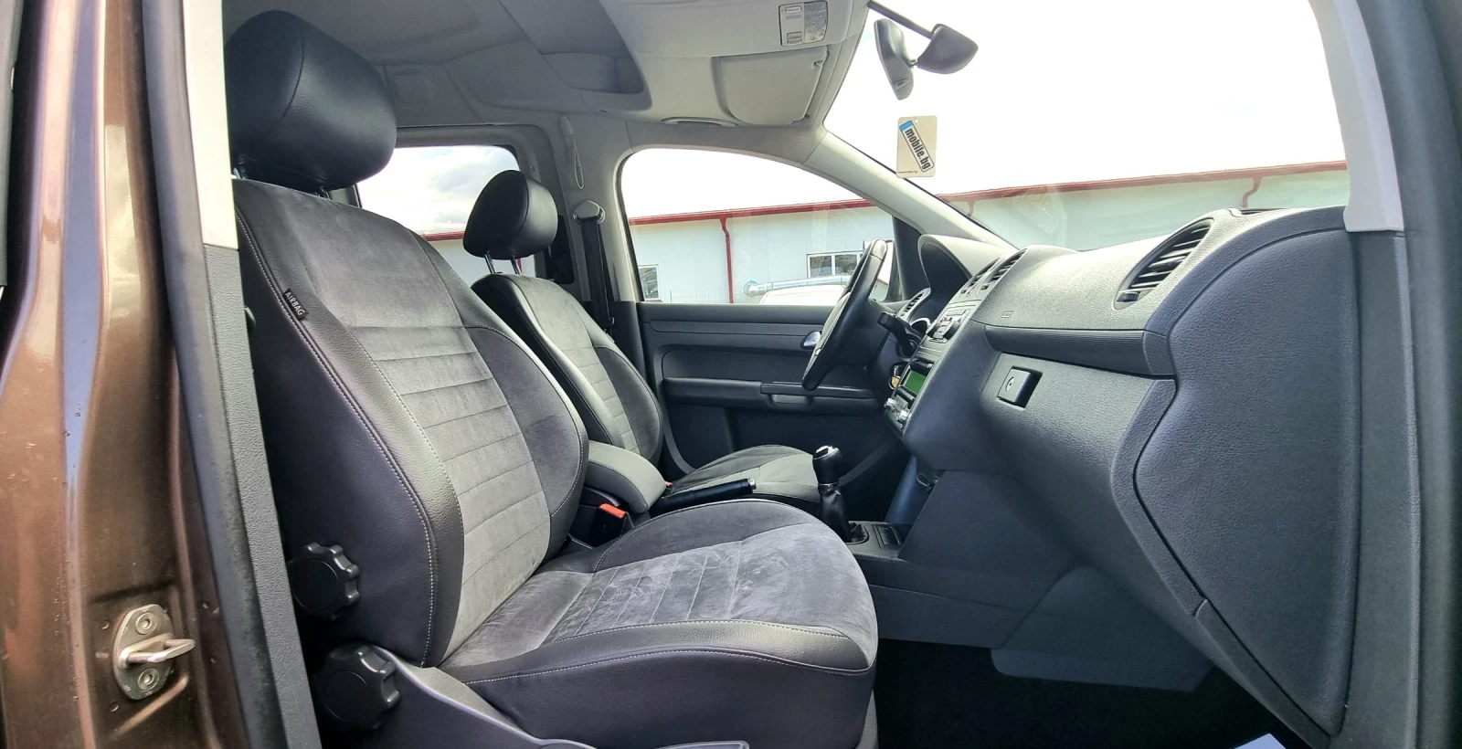 VW Caddy 2.0tdi 4motion 7места, снимка 10 - Автомобили и джипове - 56197052