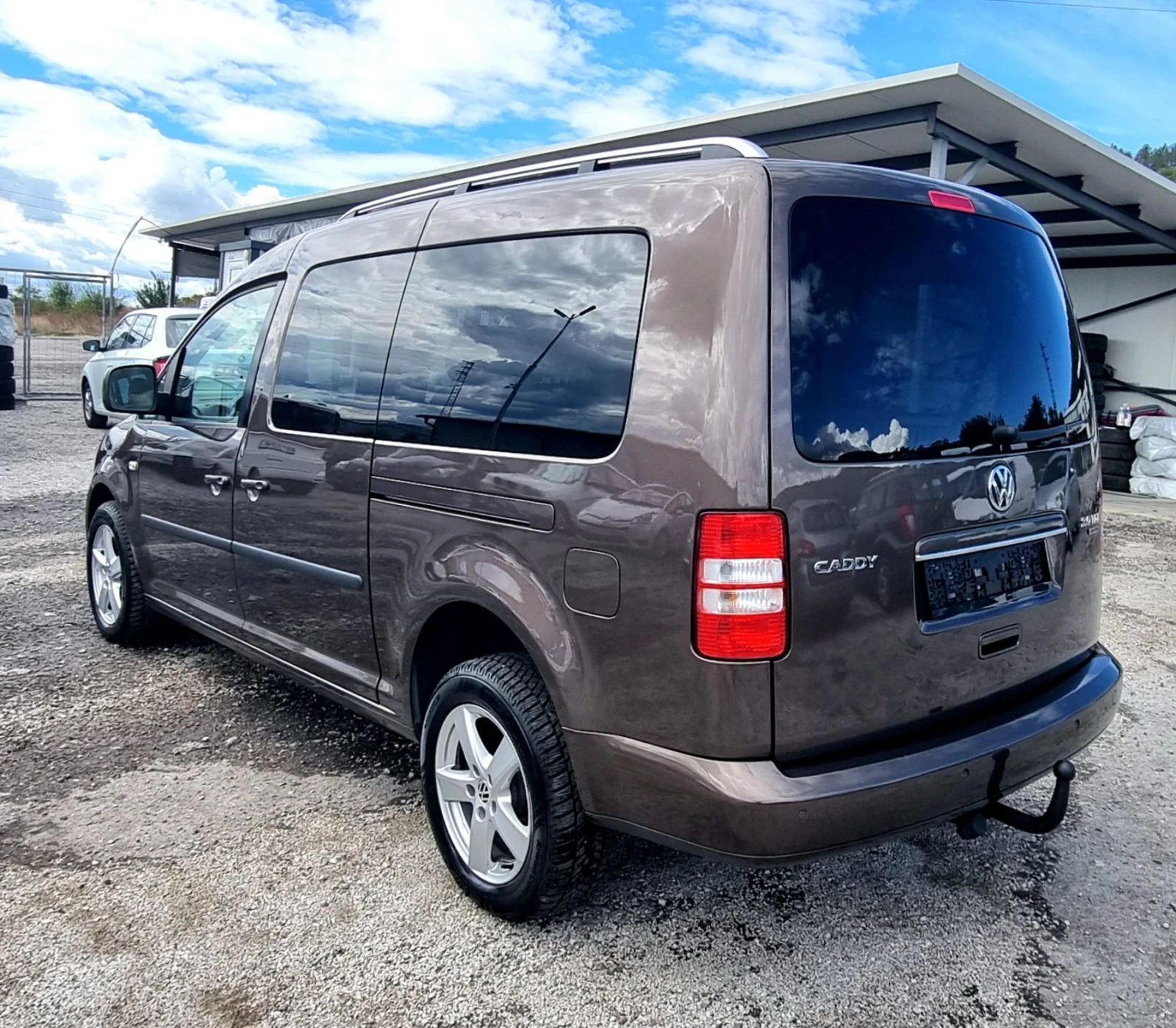 VW Caddy 2.0tdi 4motion 7места, снимка 6 - Автомобили и джипове - 56197052