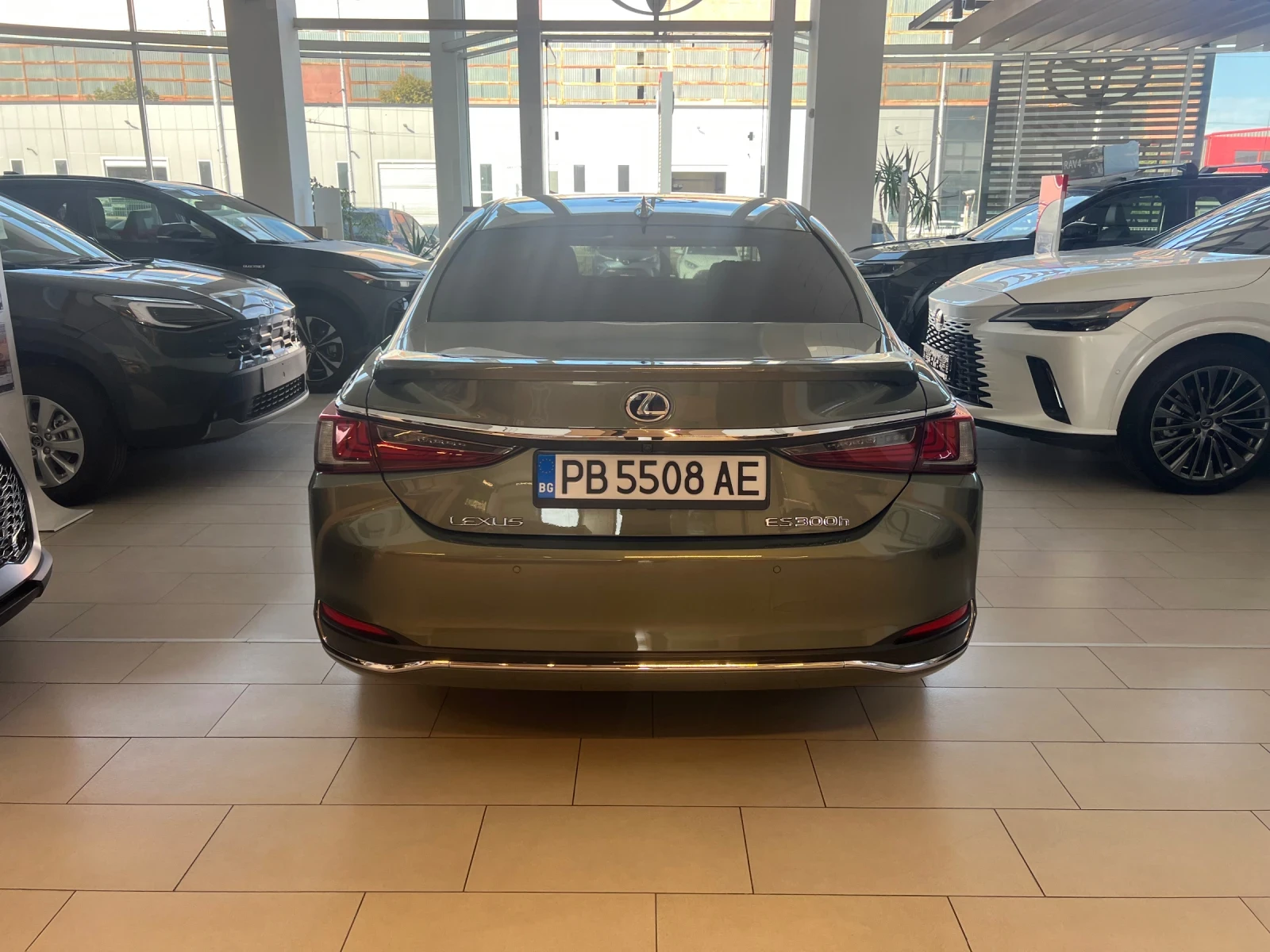 Lexus ES 300, снимка 3 - Автомобили и джипове - 56682661