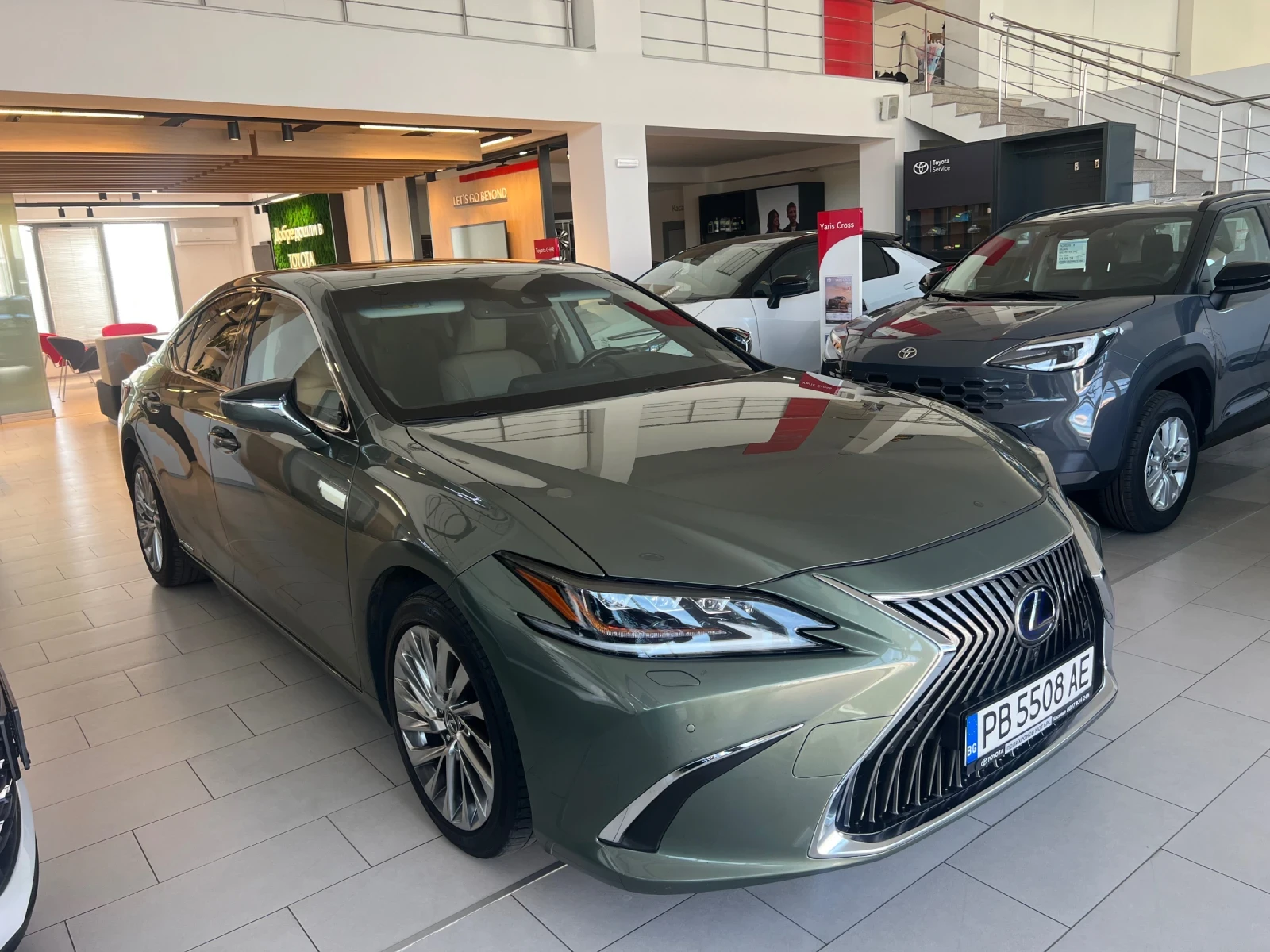 Lexus ES 300, снимка 5 - Автомобили и джипове - 56682661