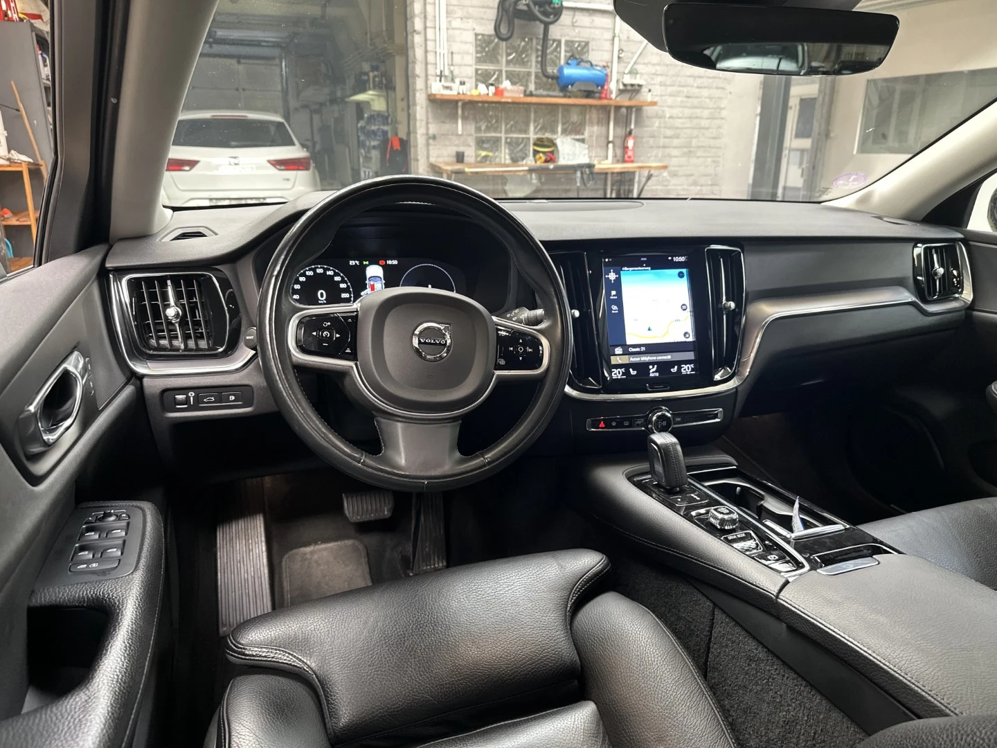 Volvo V60 T6 Inscription Expression, снимка 6 - Автомобили и джипове - 56700839
