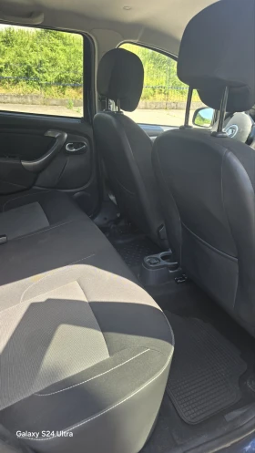 Dacia Duster 1.6i 4x4, снимка 11