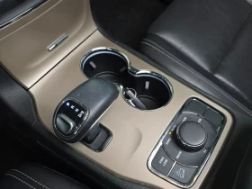 Jeep Cherokee 3.6 AWD - САМО 30% АВАНС, снимка 9