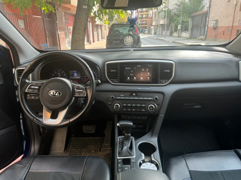 Kia Sportage, снимка 15 - Автомобили и джипове - 47610040