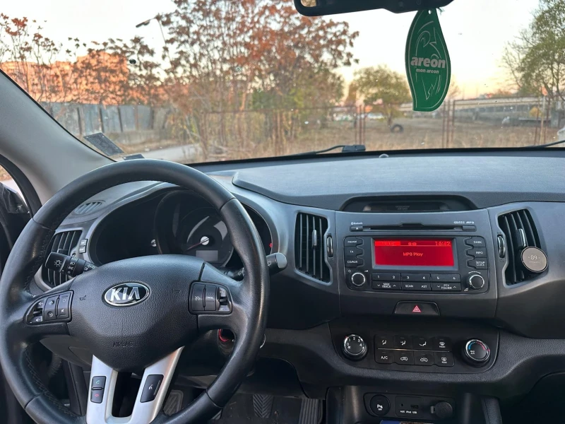 Kia Sportage, снимка 10 - Автомобили и джипове - 48358232