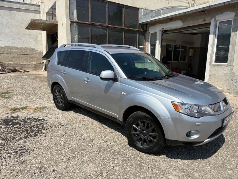 Mitsubishi Outlander, снимка 3 - Автомобили и джипове - 51854609