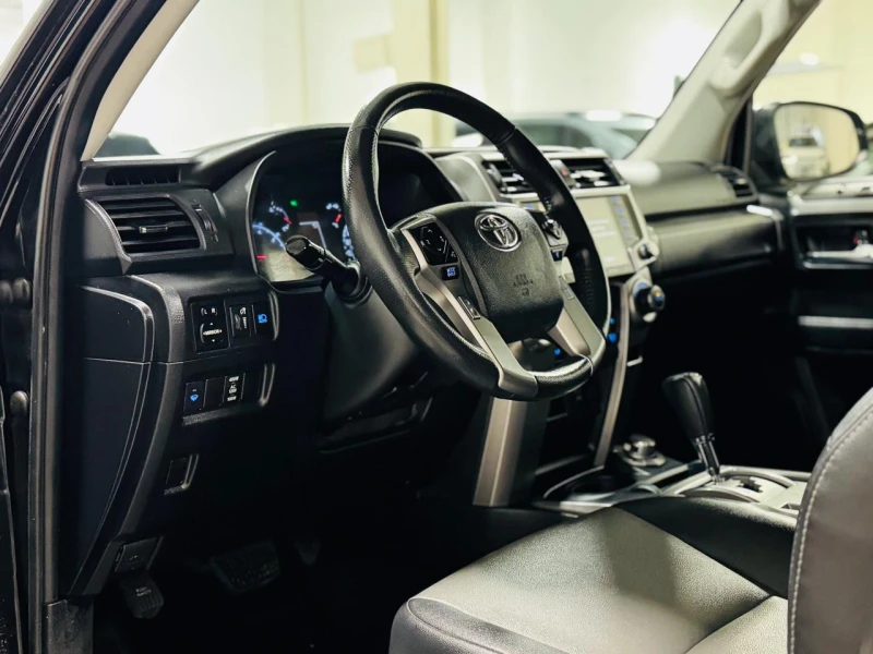Toyota 4runner SR5 Premium / AWD / 7 Seats, снимка 7 - Автомобили и джипове - 52749807