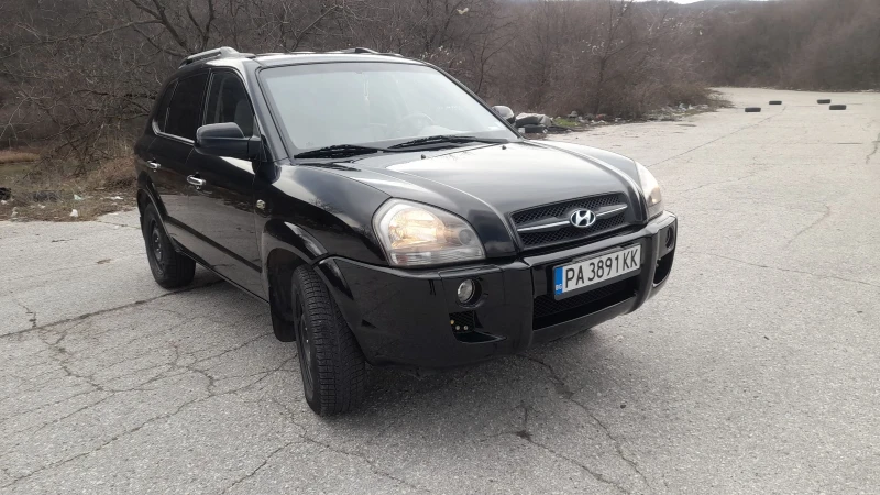Hyundai Tucson 2.0 Газ/Бензин, снимка 3 - Автомобили и джипове - 52978728