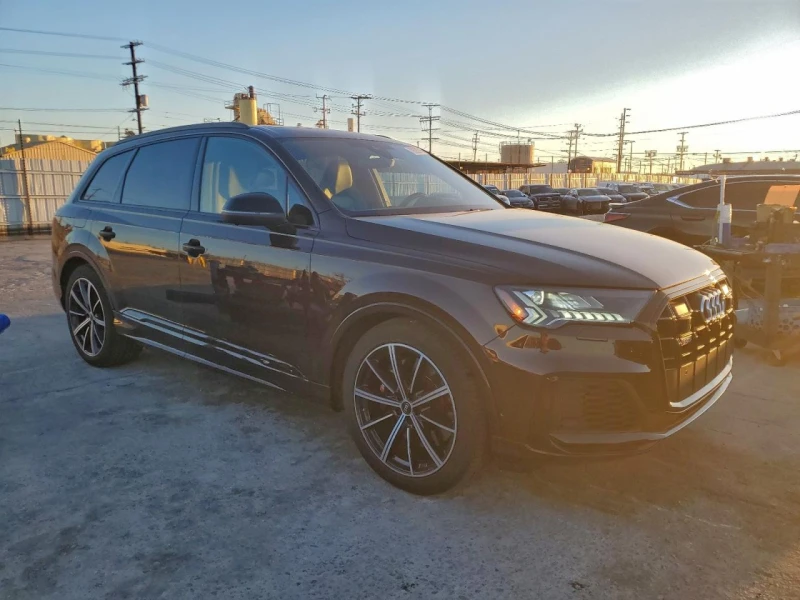 Audi SQ7 PREMIUM PLUS DISTRONIC/B&O/HuD/BLINDSPOT/KEYLESS, снимка 4 - Автомобили и джипове - 53053363