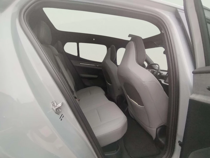 Volvo EX30 Twin motor, снимка 10 - Автомобили и джипове - 53448331