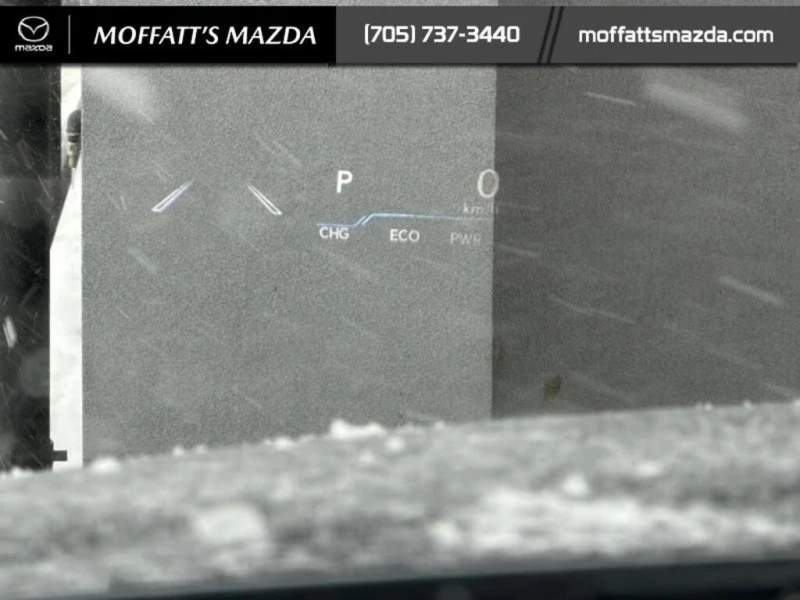 Lexus UX 250h Подгреви * Обдухване * Blind Spot * Carfax * , снимка 16 - Автомобили и джипове - 53542573