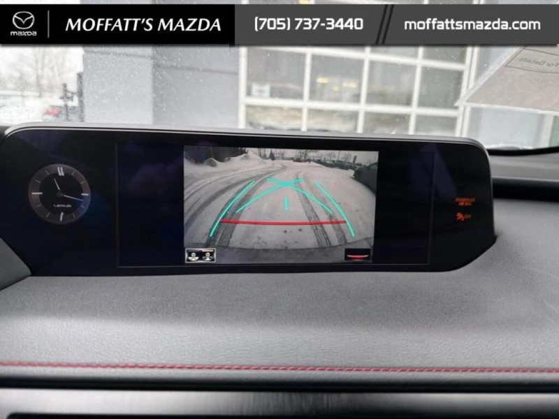 Lexus UX 250h Подгреви * Обдухване * Blind Spot * Carfax * , снимка 12 - Автомобили и джипове - 53542573