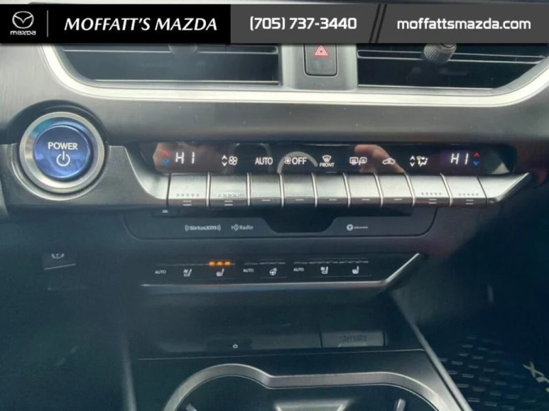 Lexus UX 250h Подгреви * Обдухване * Blind Spot * Carfax * , снимка 11 - Автомобили и джипове - 53542573