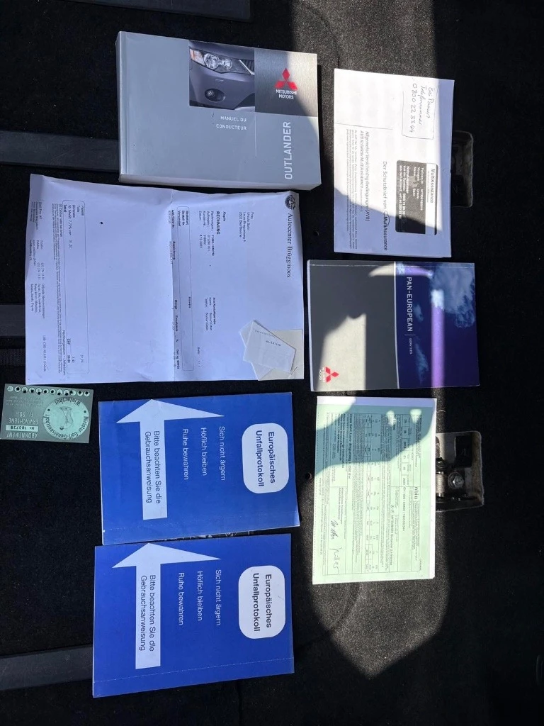 Mitsubishi Outlander, снимка 13 - Автомобили и джипове - 51854609