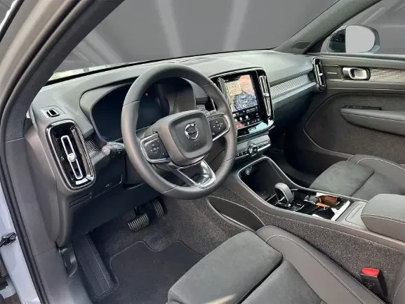 Volvo EX40 = Ultra Black = �������� | Mobile.bg � ����������� 6