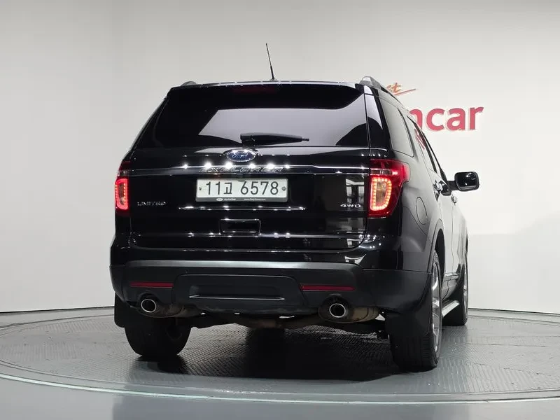 Ford Explorer 3.5 AWD - САМО 30% АВАНС, снимка 4 - Автомобили и джипове - 56368602