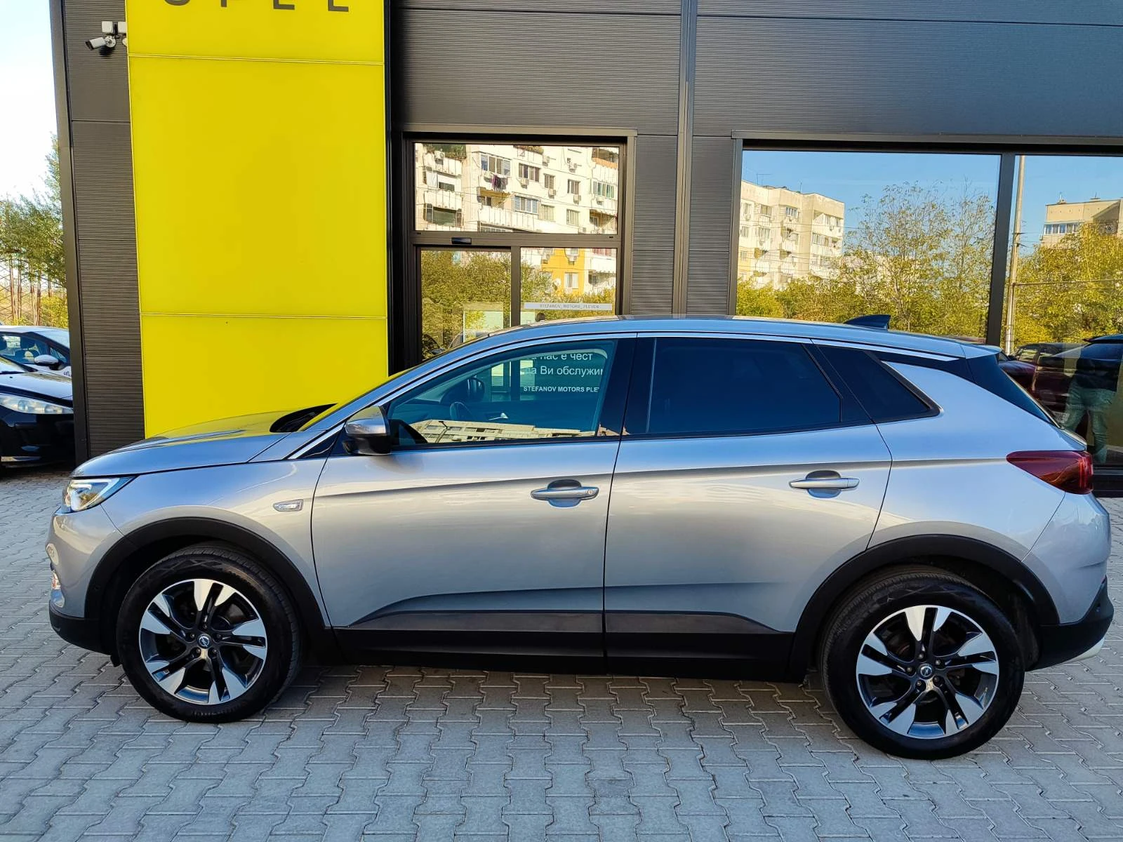 Opel Grandland X INNOVATION 1.5 D (130HP) AT8 - изображение 4