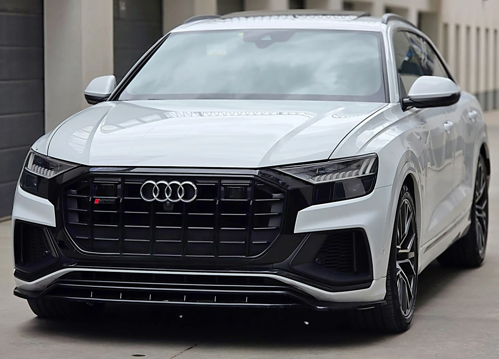 Audi Q8 Audi Q8 5.0TDI* SQ8 Package* 360* BOSE* BLACK* PAN - изображение 10