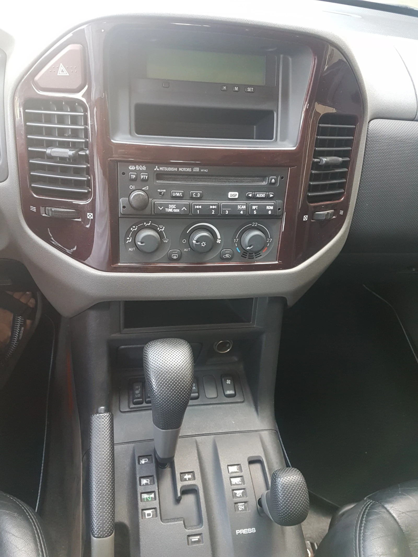 Mitsubishi Pajero 3.5 i - изображение 8