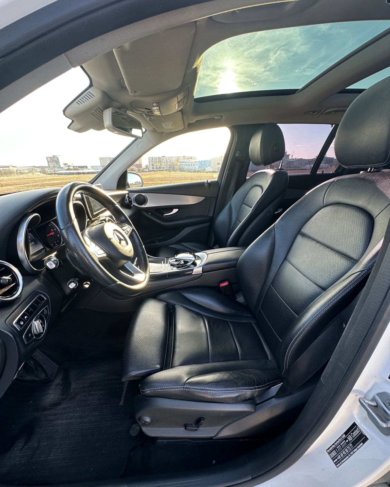 Mercedes-Benz GLC 250 4MATIC | Частно лице | Панорама | Кожа | Реални км - изображение 7