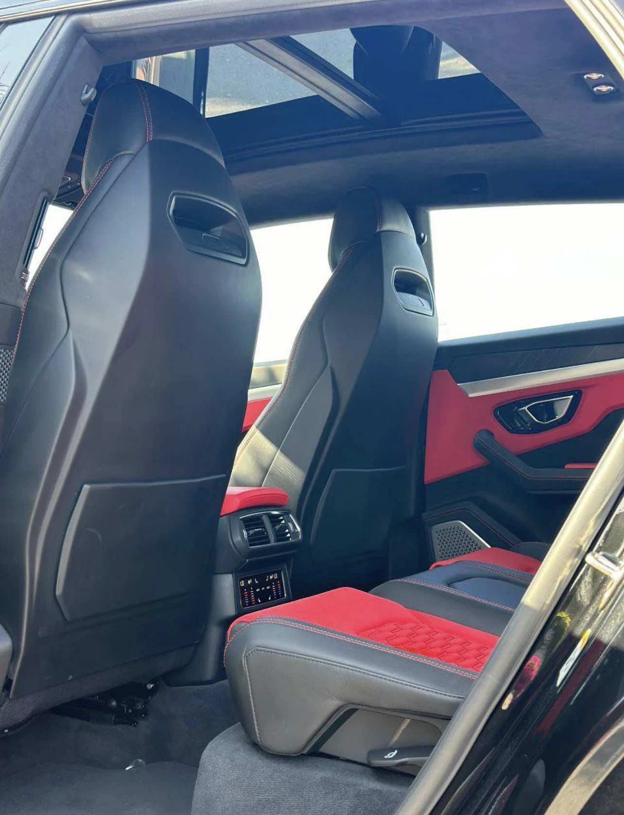 Lamborghini Urus, снимка 7 - Автомобили и джипове - 54313018